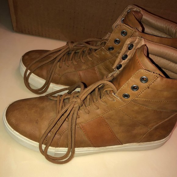 Forever 21 Other - 🏙Hi-Top "Silicon Valley" Sneakers (Brown)